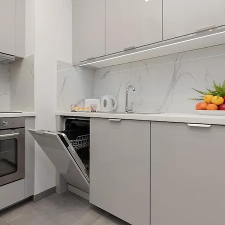 Elegant With Balcony & Bathtub Wola By Renters * Warszawa